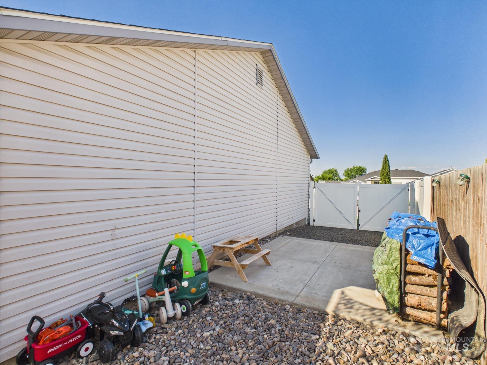517 W Palmer Dr Property Photo 26