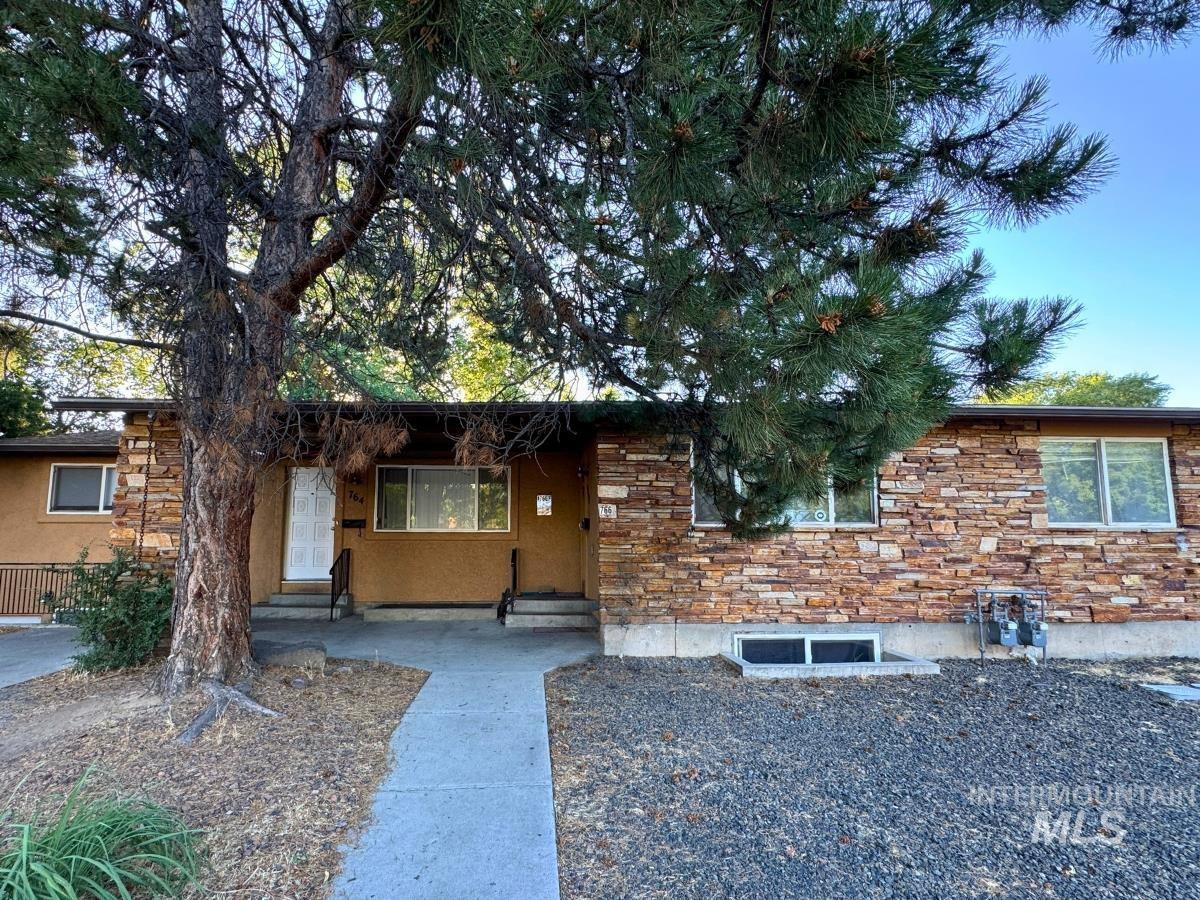 764 S Curtis Property Photo 2