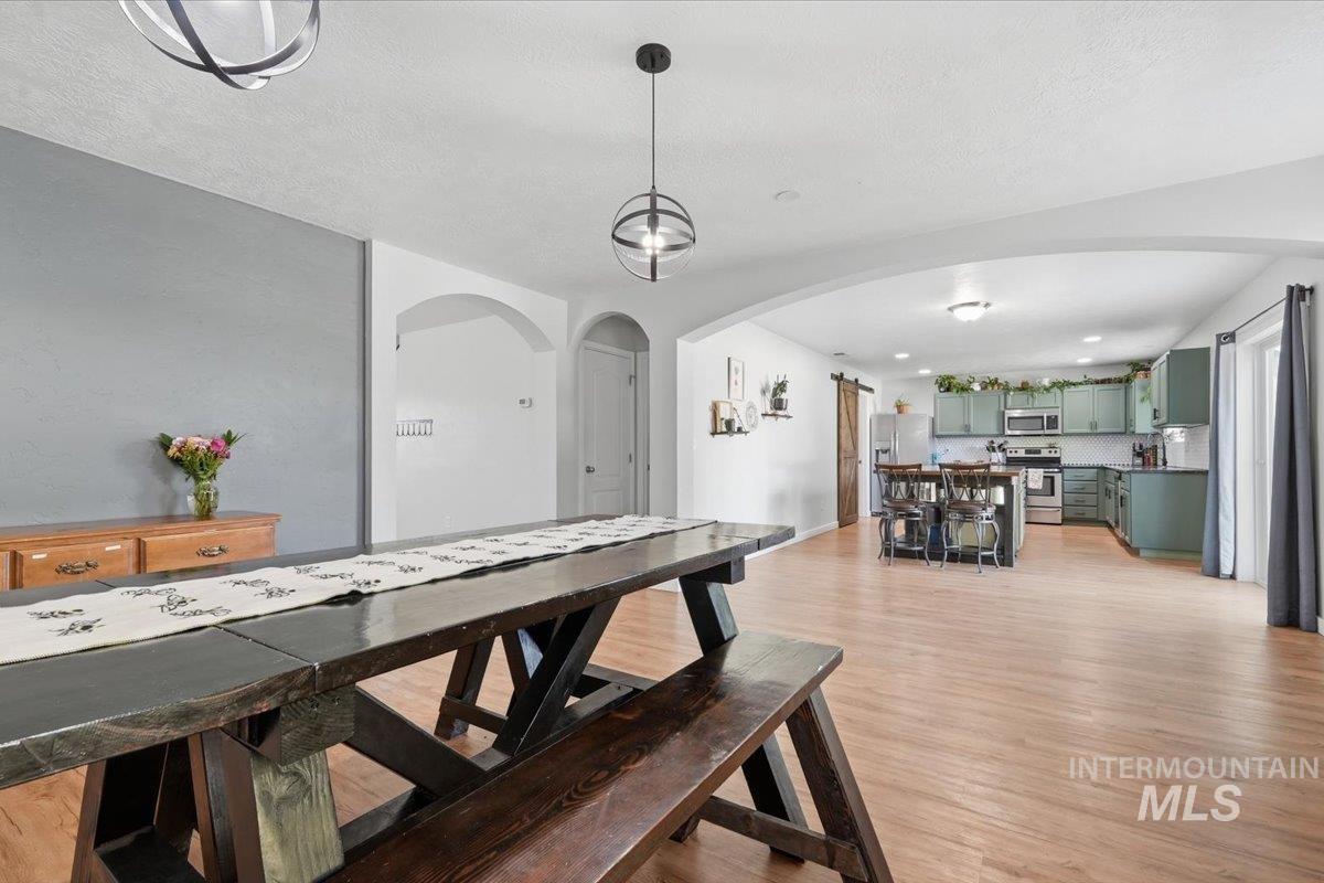 19098 Kenney Way Property Photo 7