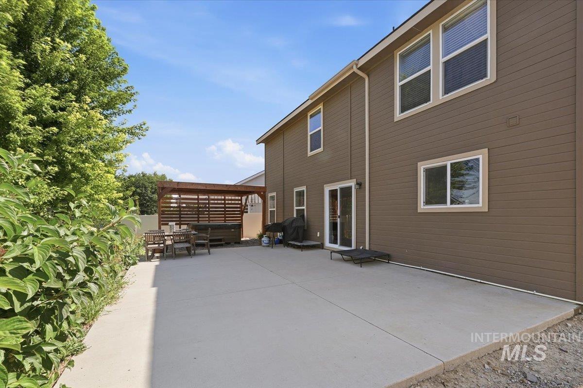19098 Kenney Way Property Photo 25