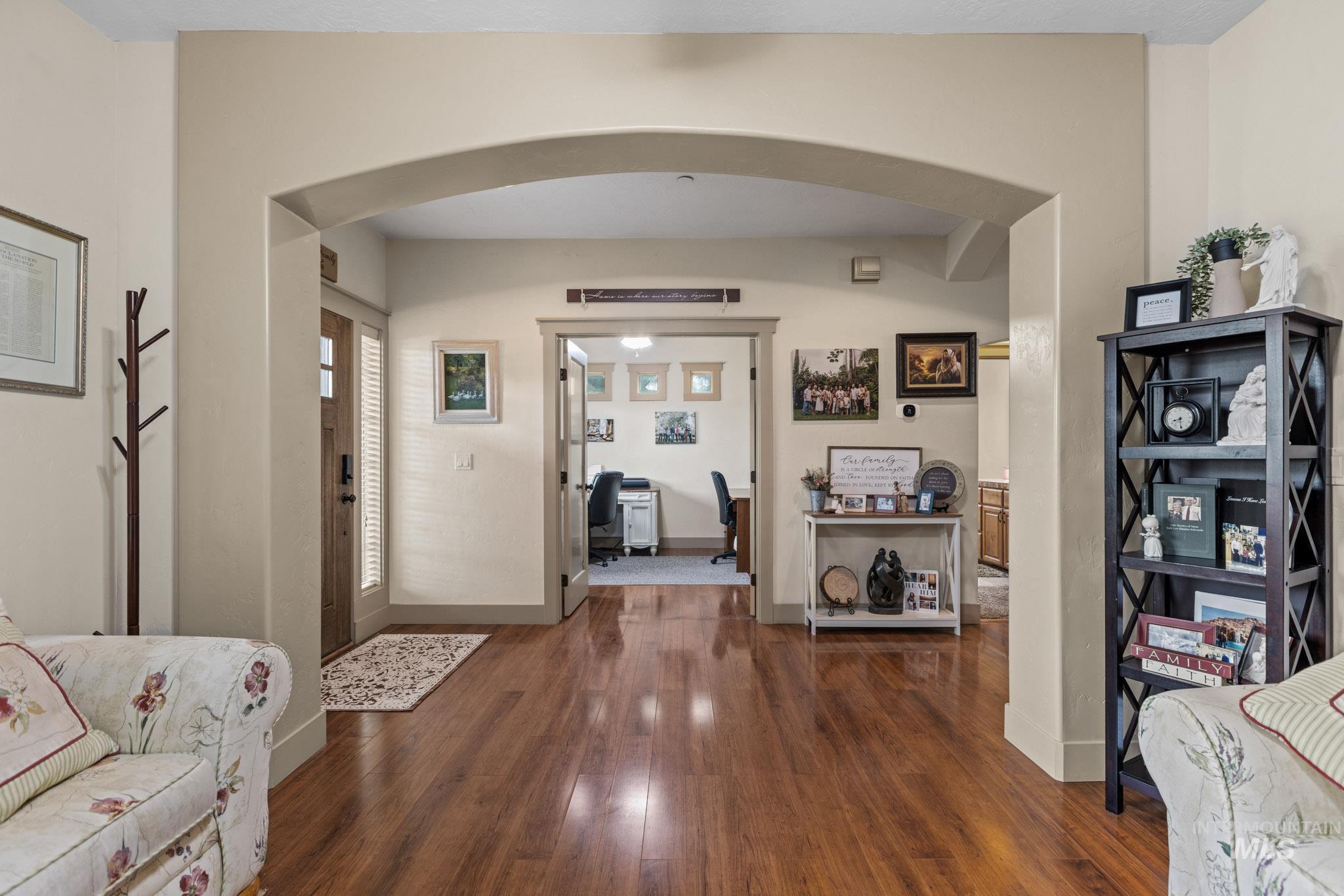 5209 Green Valley Place Property Photo 11