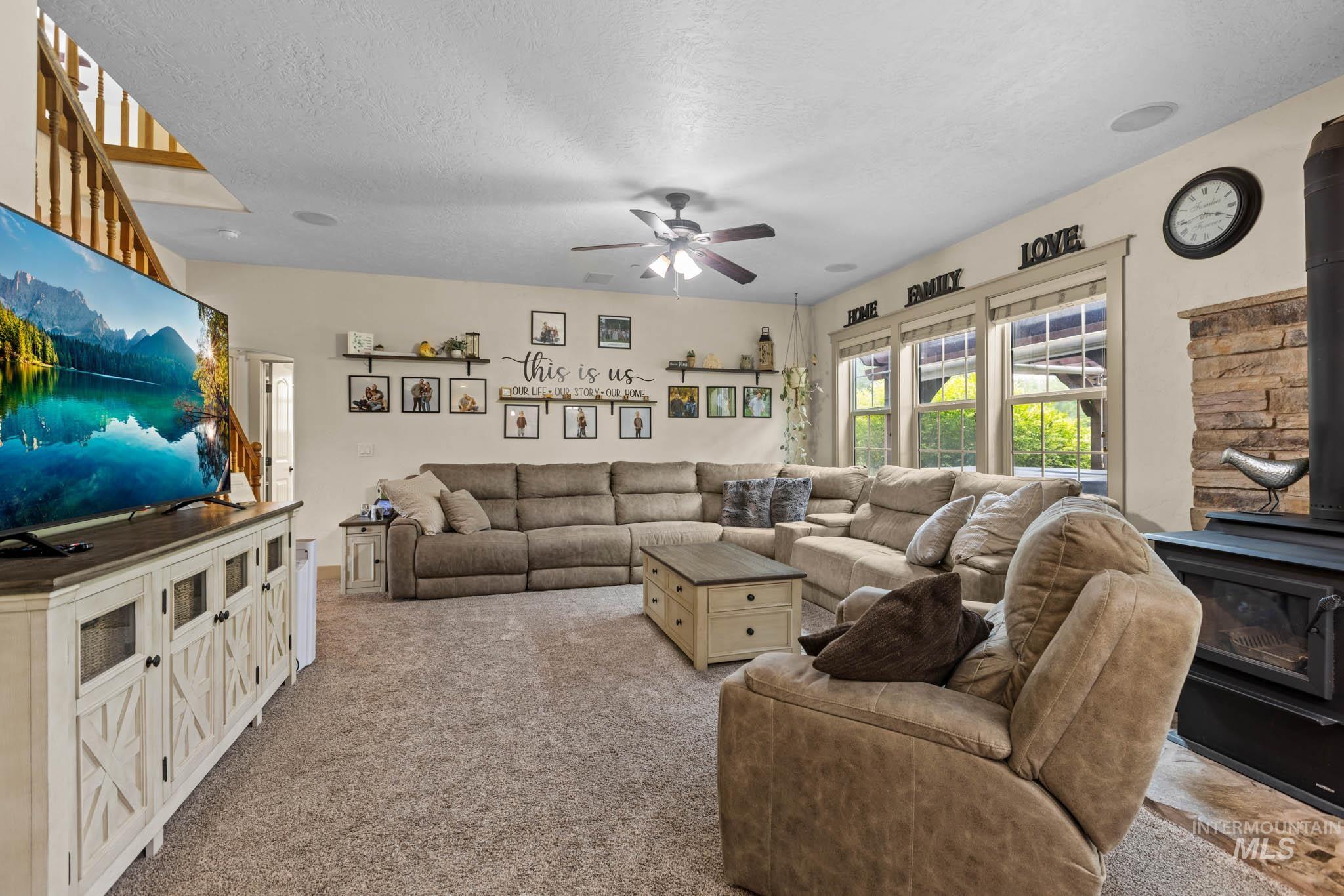 5209 Green Valley Place Property Photo 14