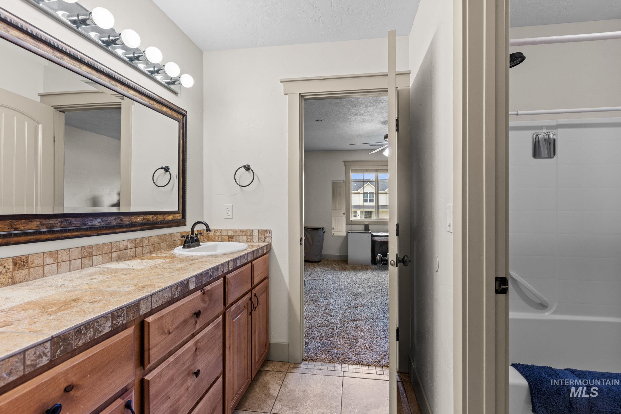5209 Green Valley Place Property Photo 28