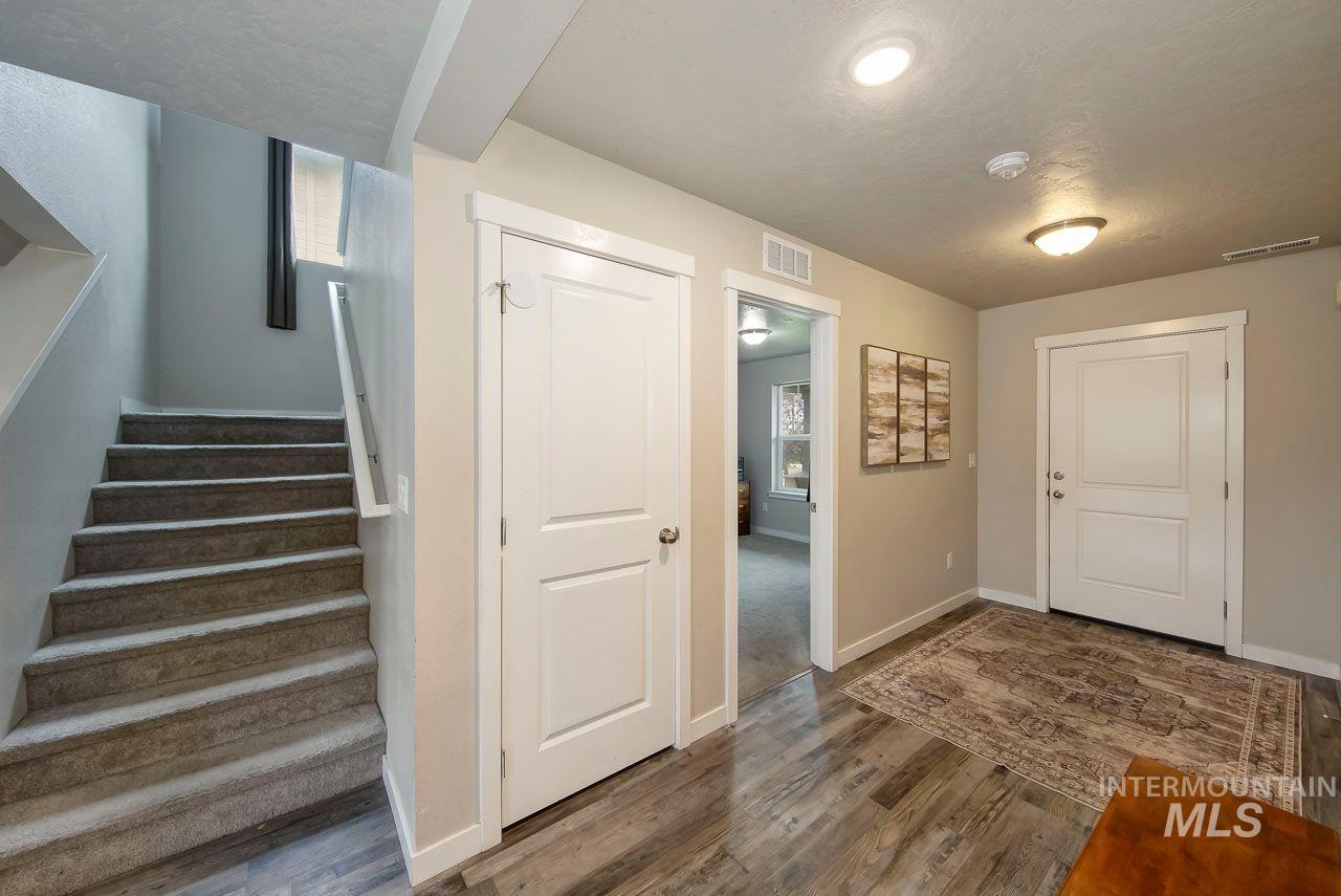 7652 E Lafayette Street Property Photo 11