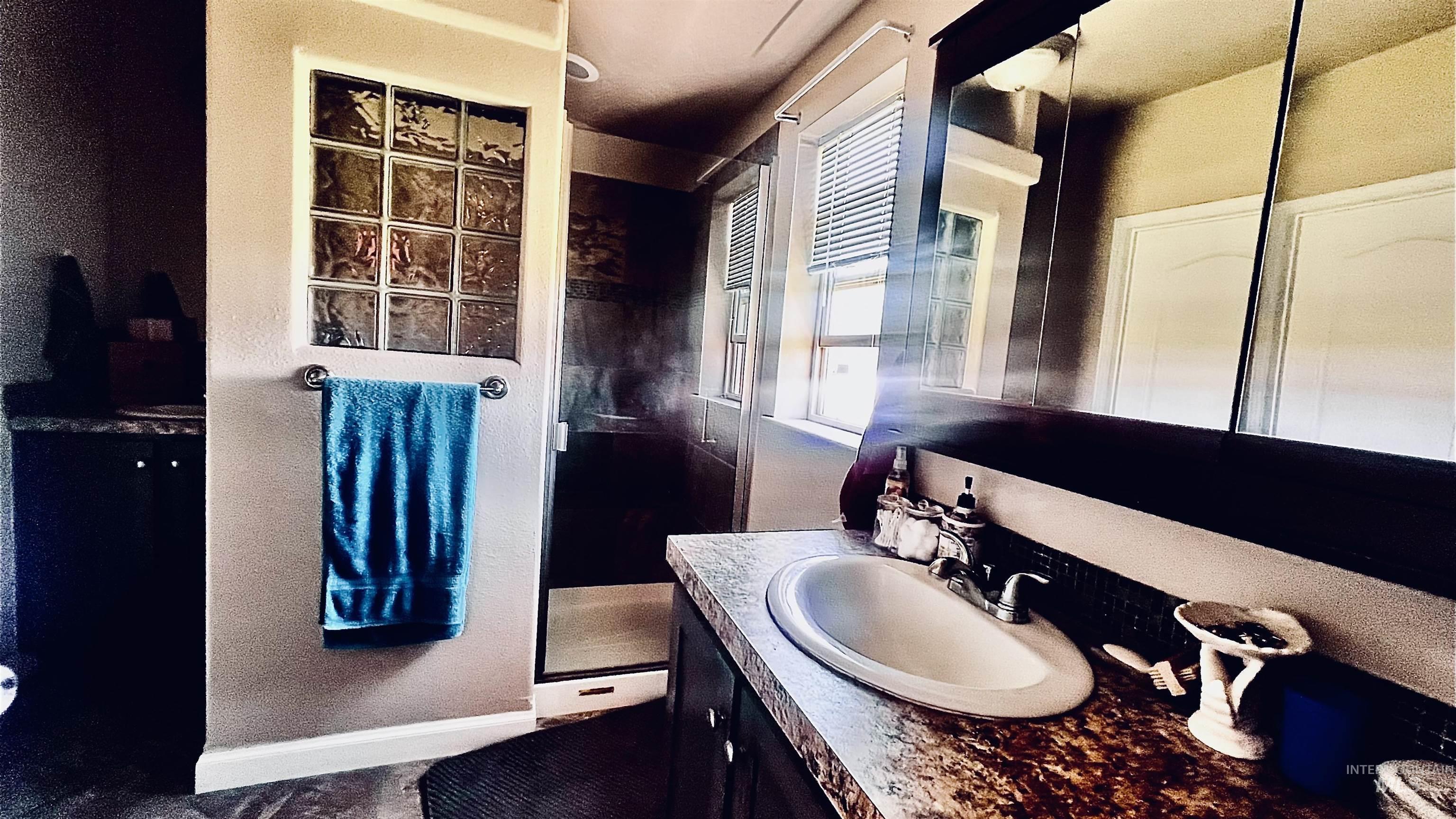 910 Moonglo Rd Property Photo 24