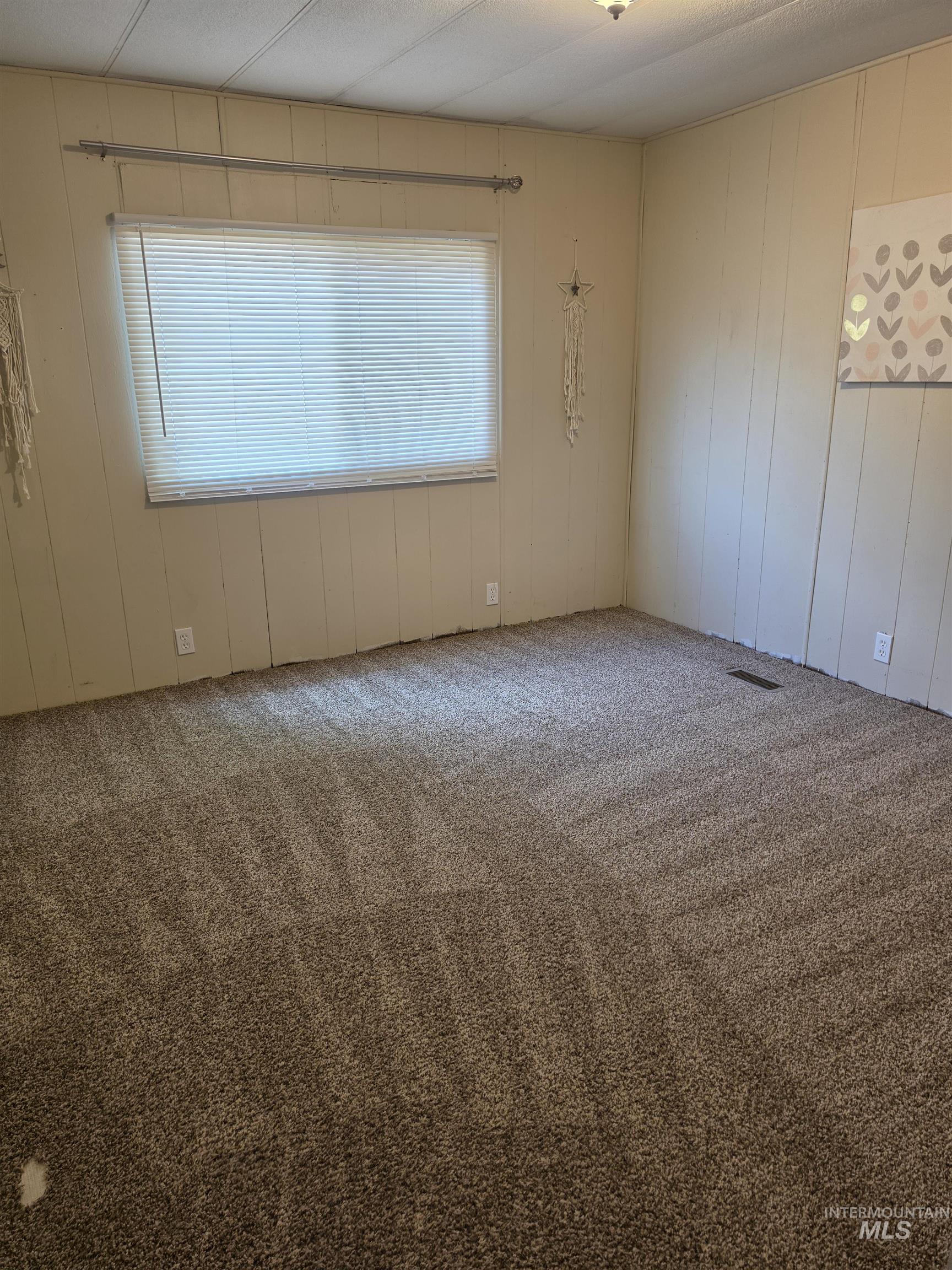 218 W Ave I Property Photo 15