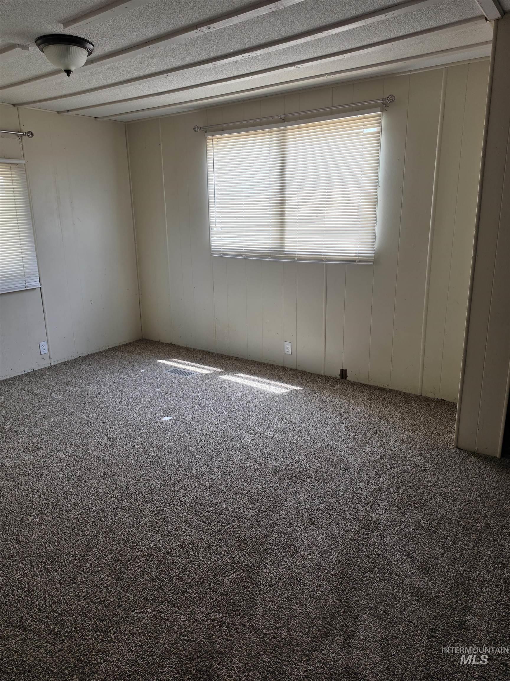 218 W Ave I Property Photo 29