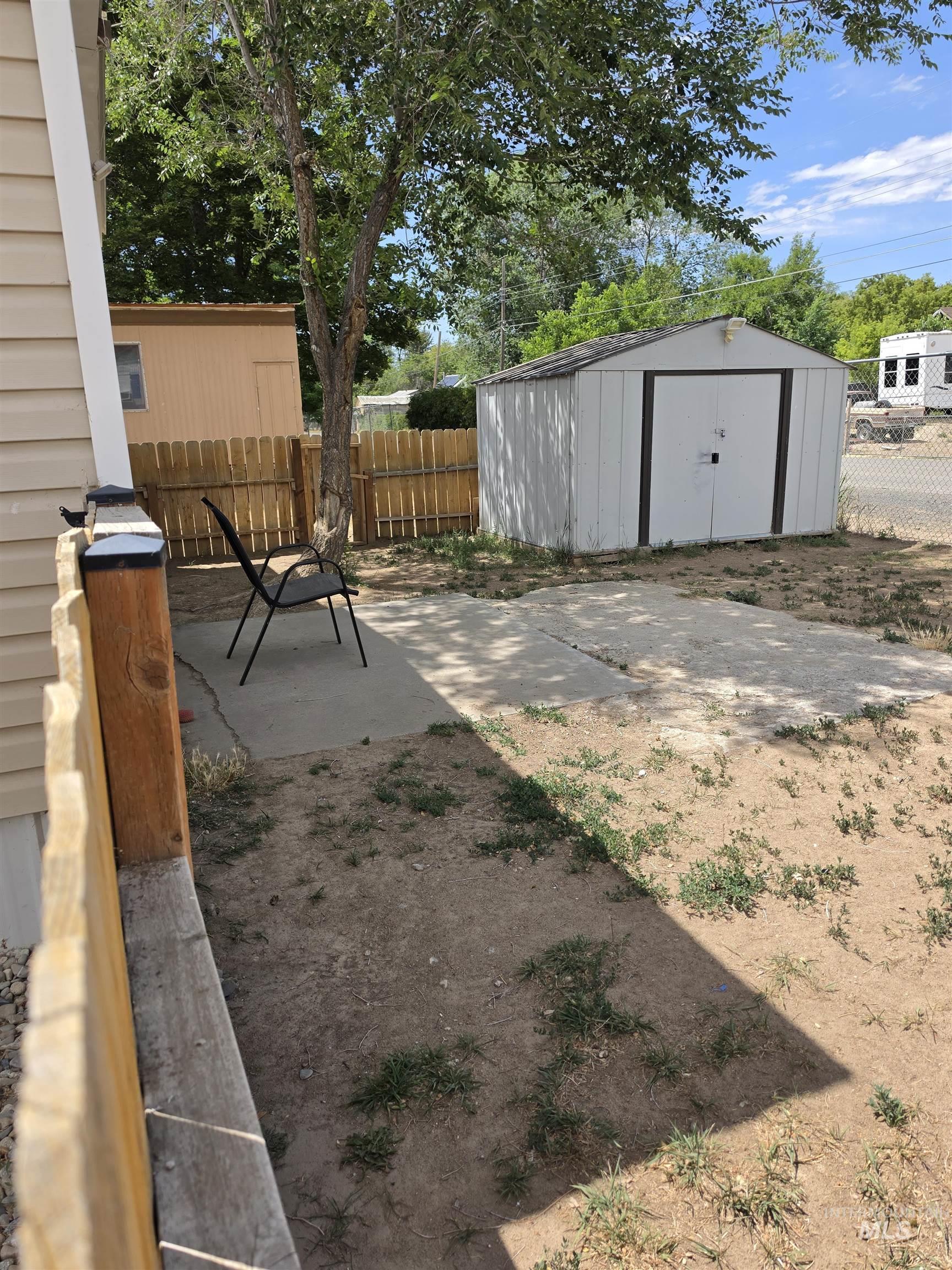 218 W Ave I Property Photo 35