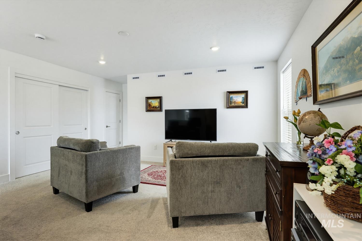 5433 E Terrace Falls Ct Property Photo 28