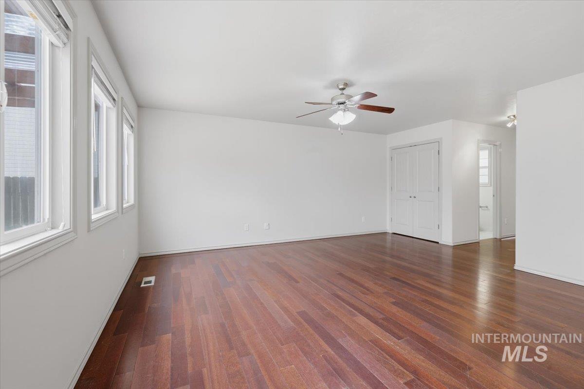 11860 Huckleberry Dr Property Photo 9