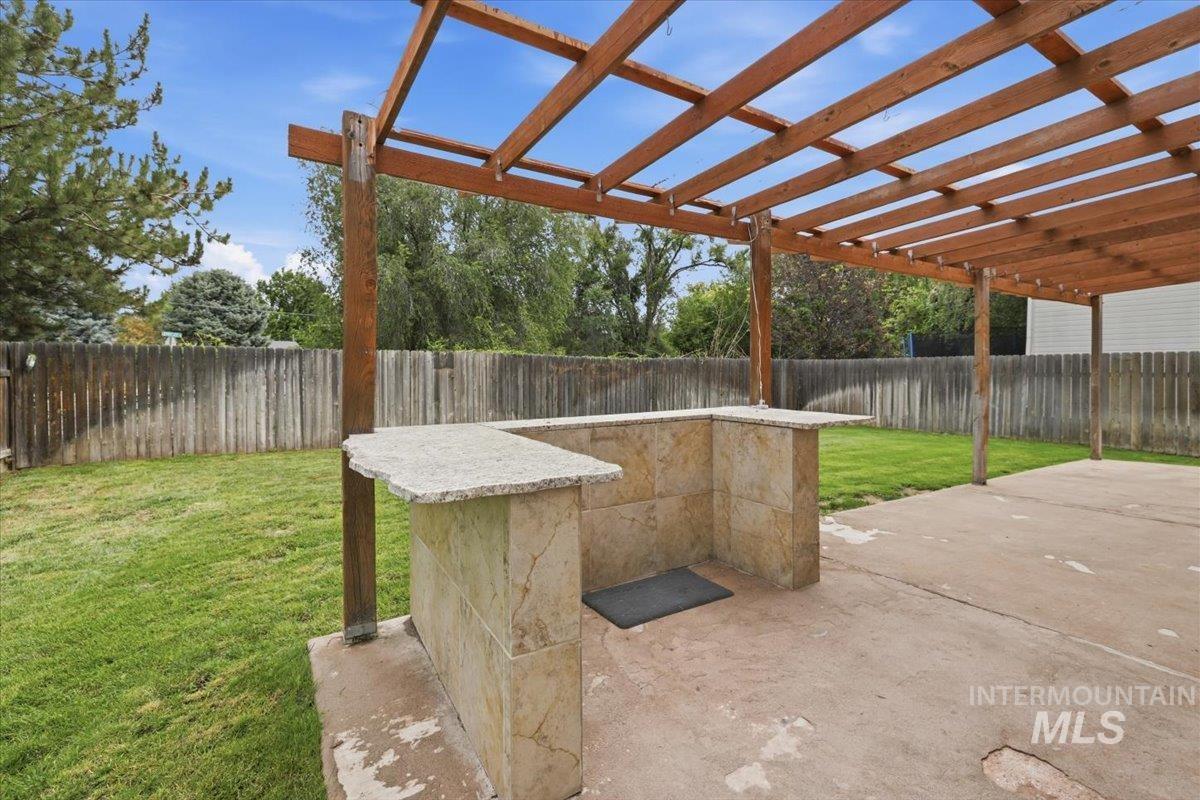 11860 Huckleberry Dr Property Photo 38