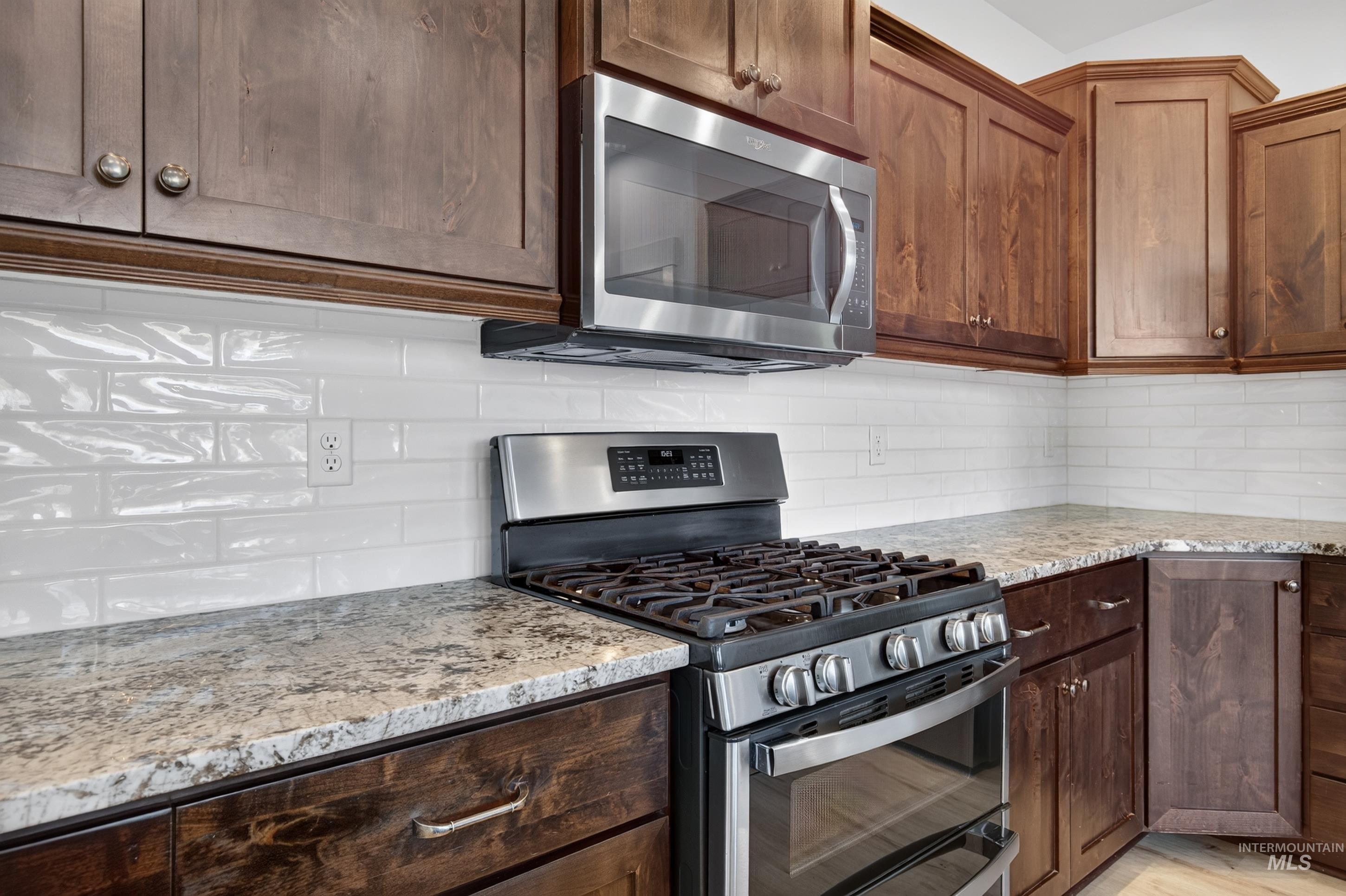 19135 N Glenisla Ave. Property Photo 13