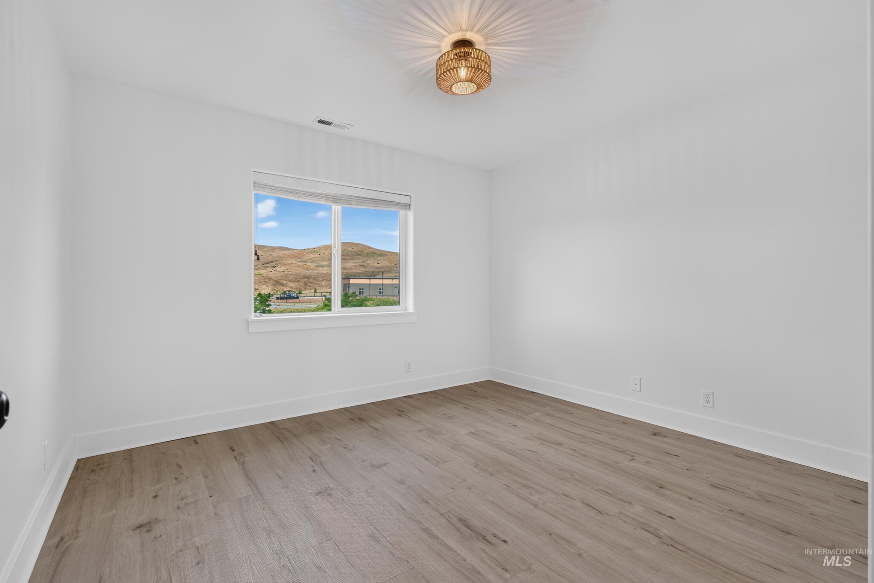 19135 N Glenisla Ave. Property Photo 25