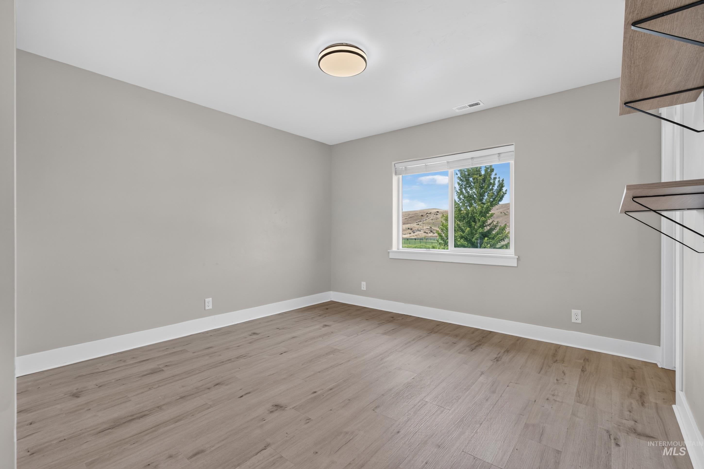 19135 N Glenisla Ave. Property Photo 27