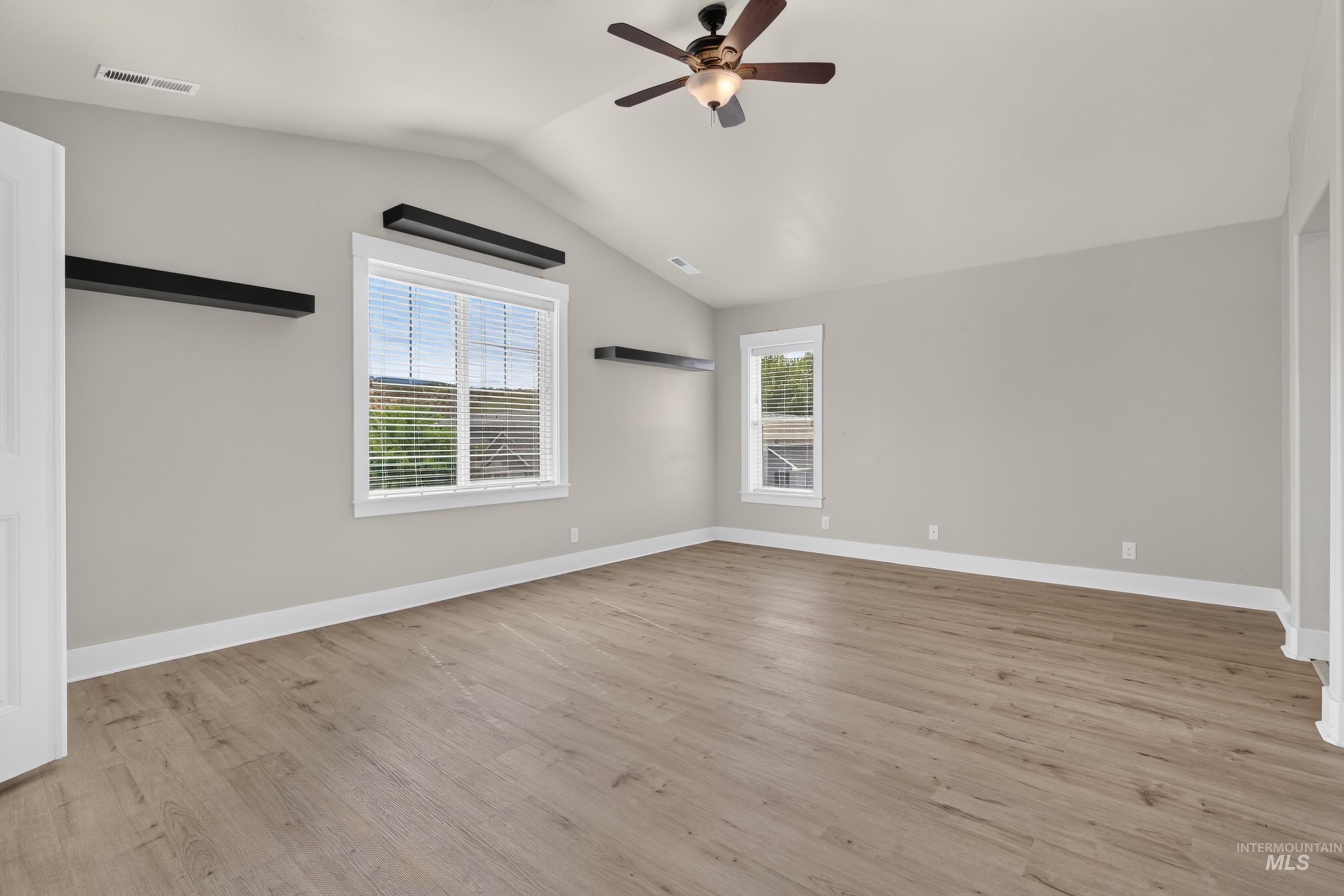19135 N Glenisla Ave. Property Photo 29