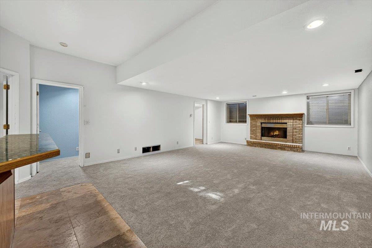 4375 N Marcliffe Pl Property Photo 16