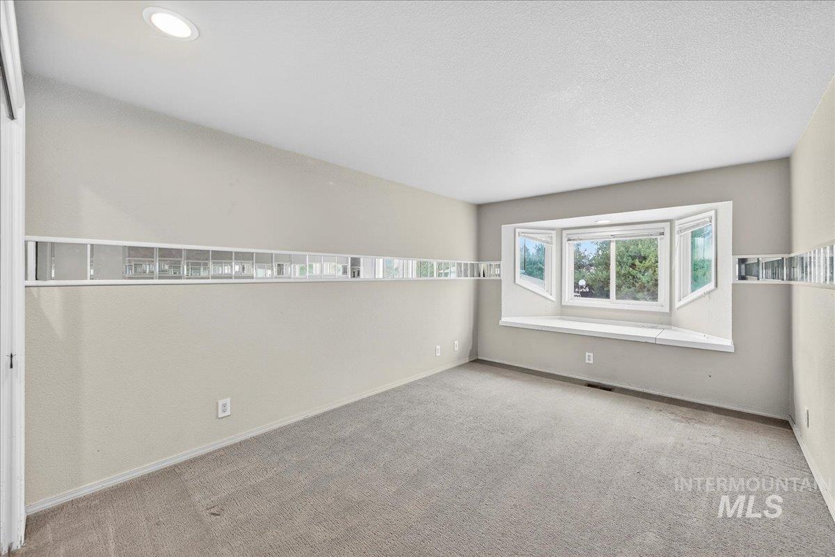 4375 N Marcliffe Pl Property Photo 29