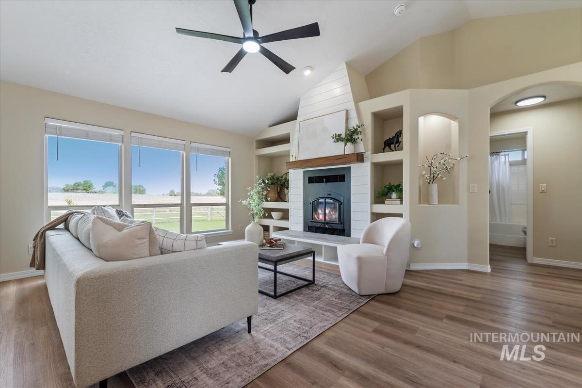 12840 Quail Run Ln. Property Photo 2