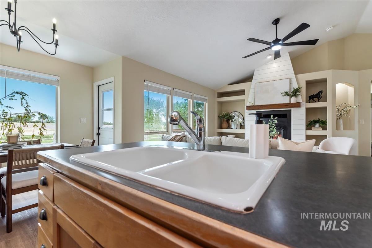 12840 Quail Run Ln. Property Photo 18