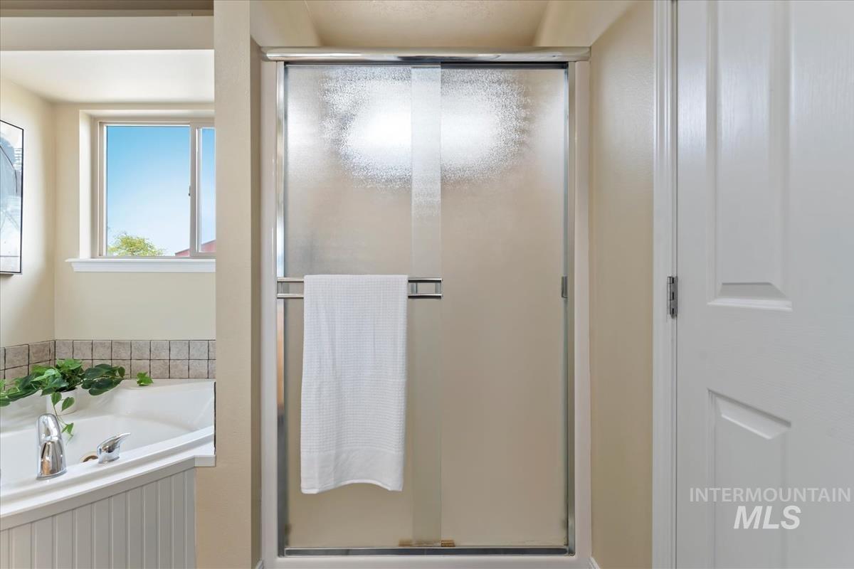 12840 Quail Run Ln. Property Photo 28
