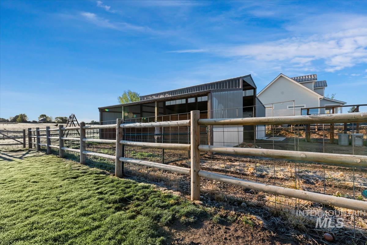 12840 Quail Run Ln. Property Photo 39