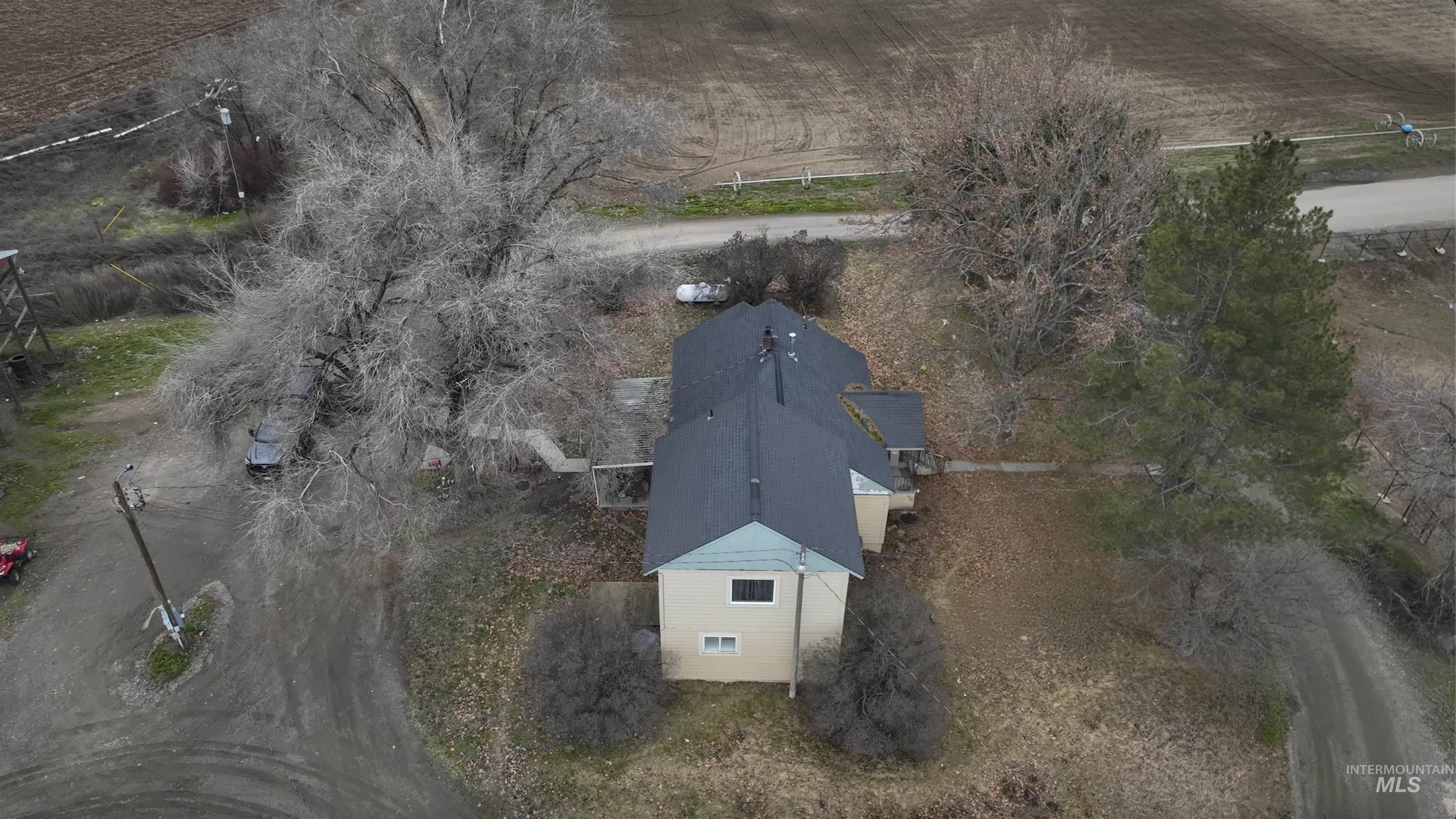 552 Eastway Lane Property Photo 1