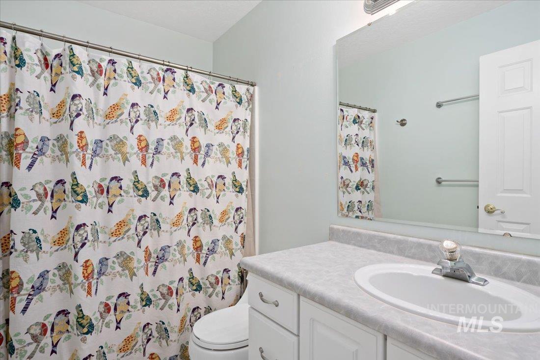 2687 E Alpomado St Property Photo 27