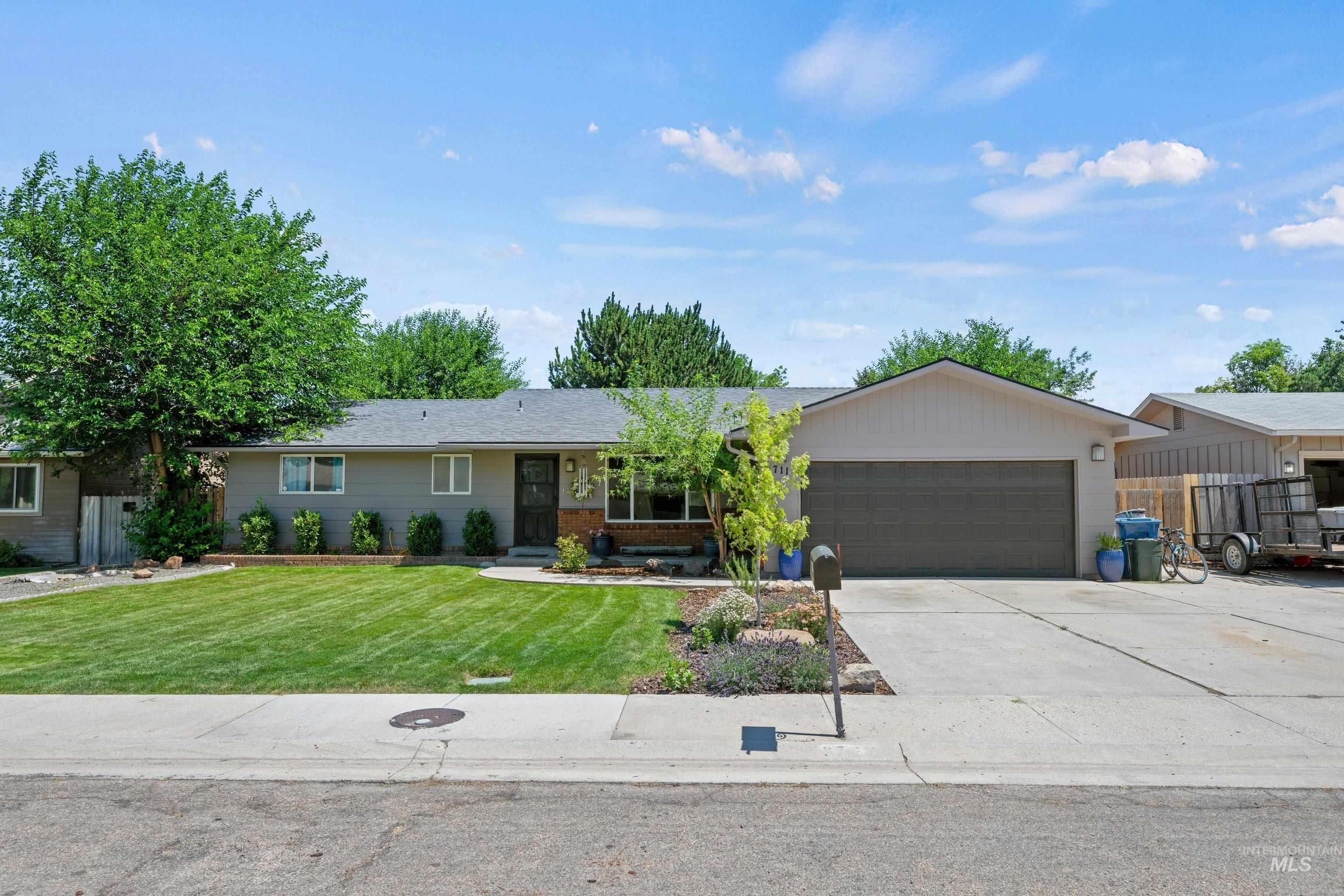 1711 Sandalwood Dr Property Photo 37