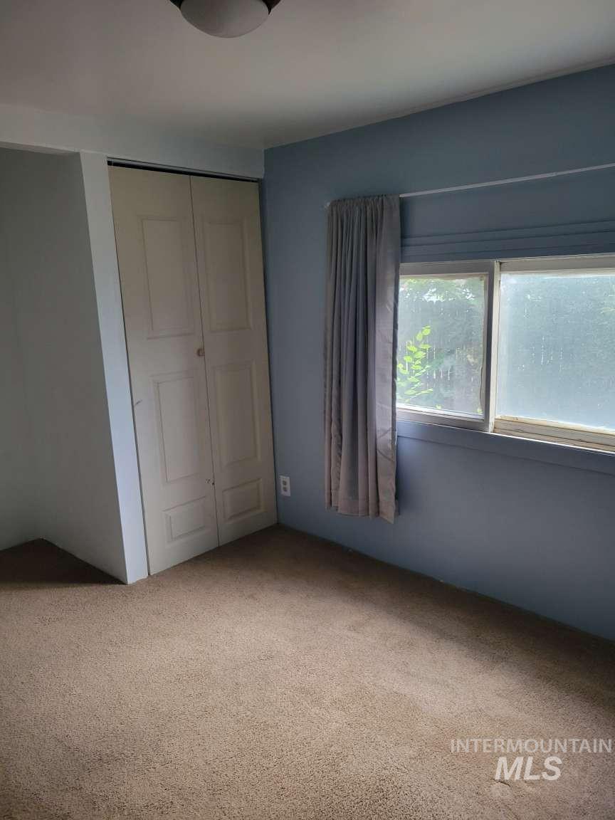 1129 6th Ave Property Photo 26