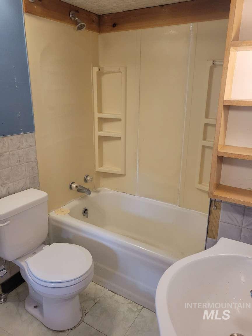 1129 6th Ave Property Photo 29