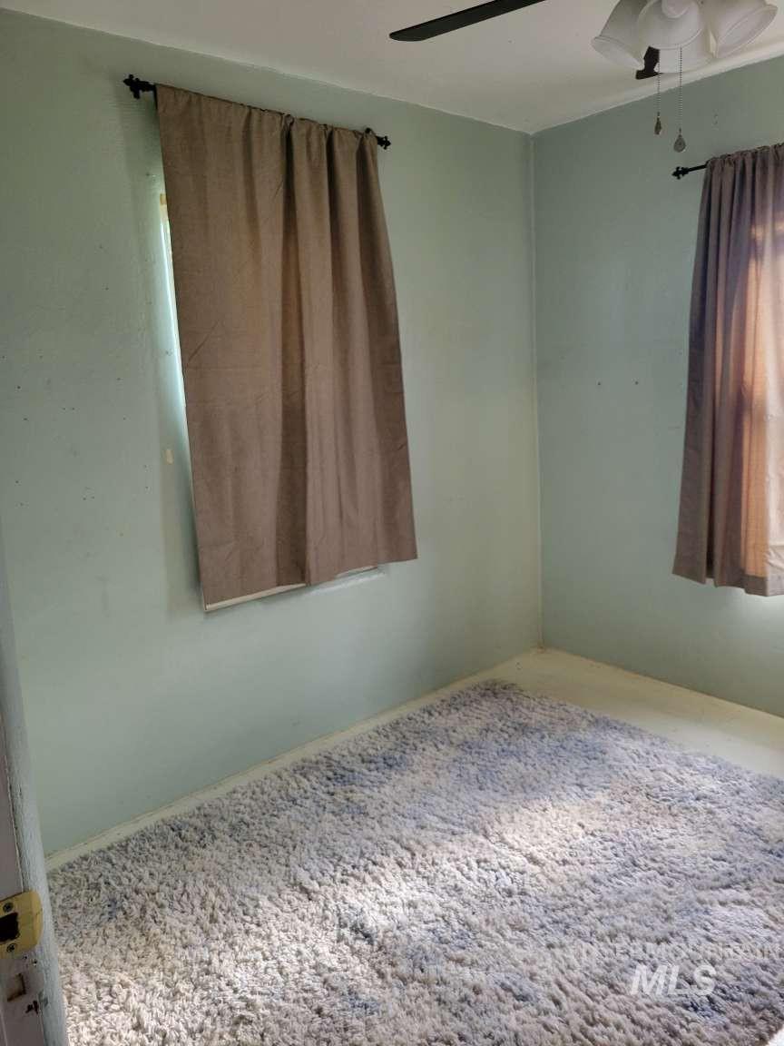 1129 6th Ave Property Photo 34