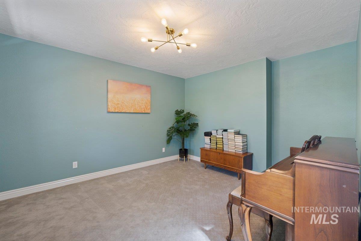 8352 S Old Farm Pl. Property Photo 14