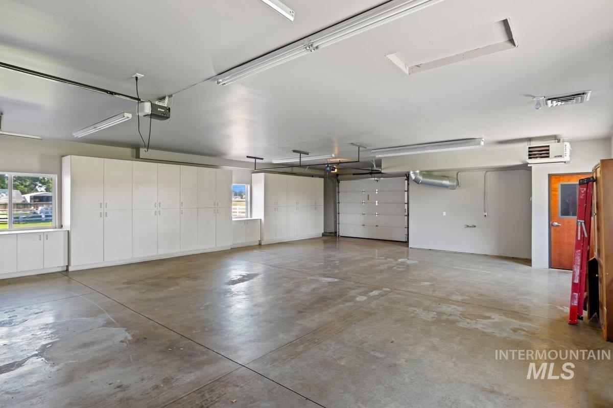 8352 S Old Farm Pl. Property Photo 33