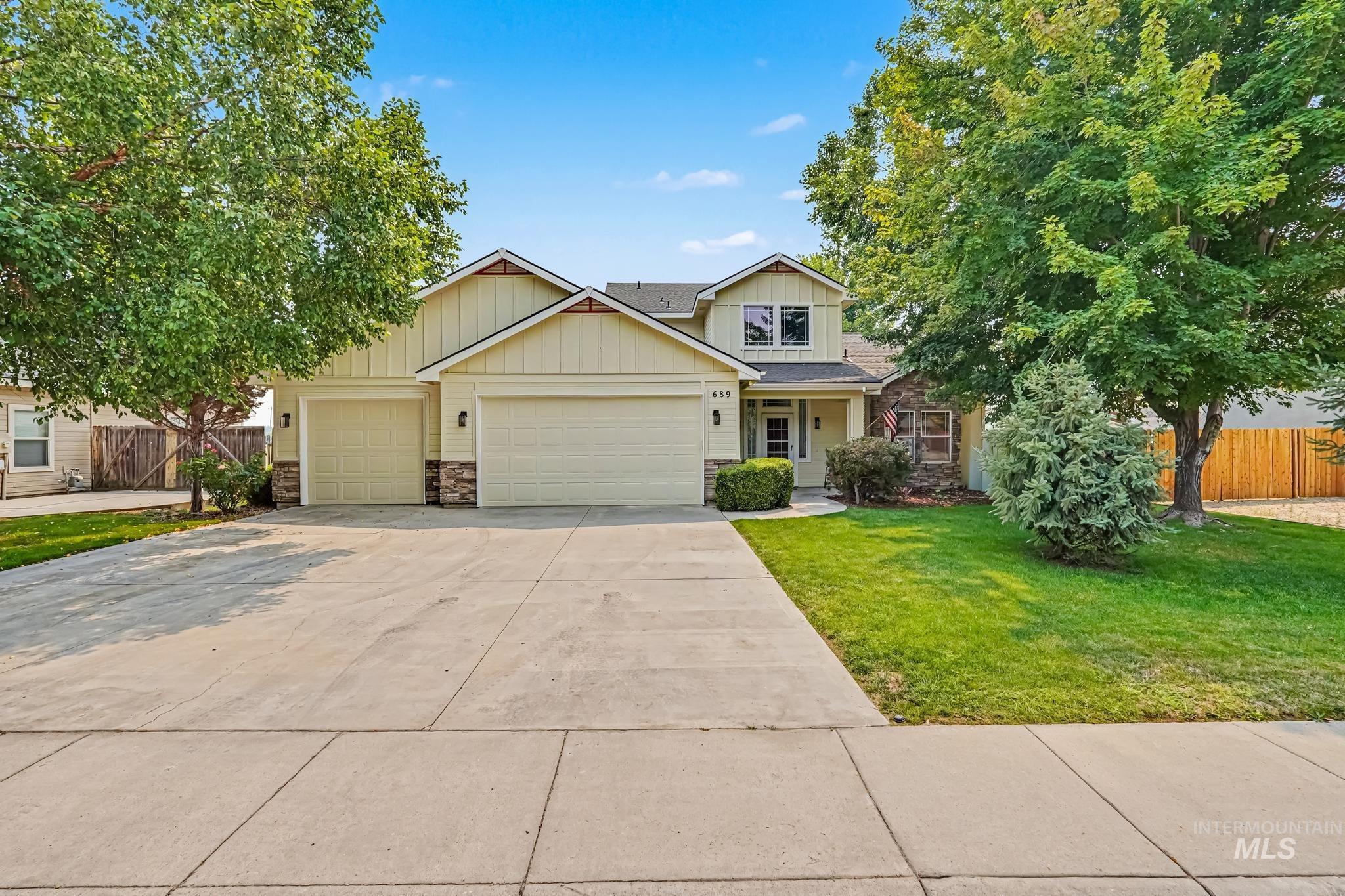689 Triumph Dr Property Photo 1