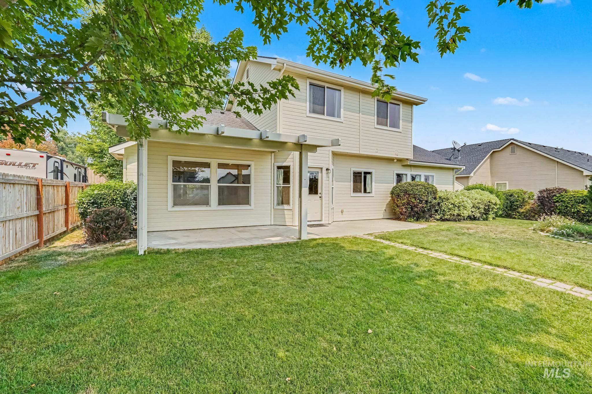 689 Triumph Dr Property Photo 21