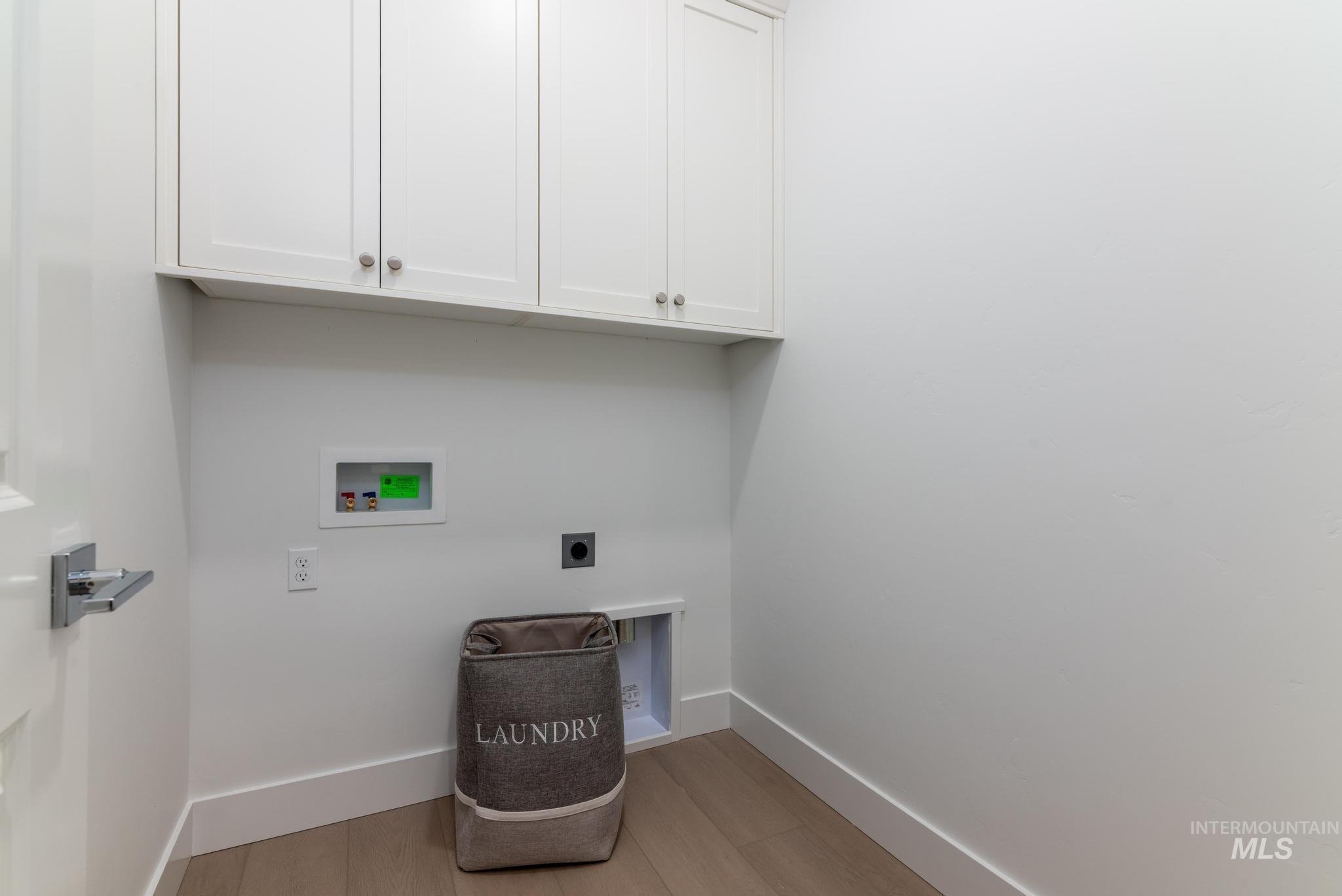 1904 W Declan Ct Property Photo 6