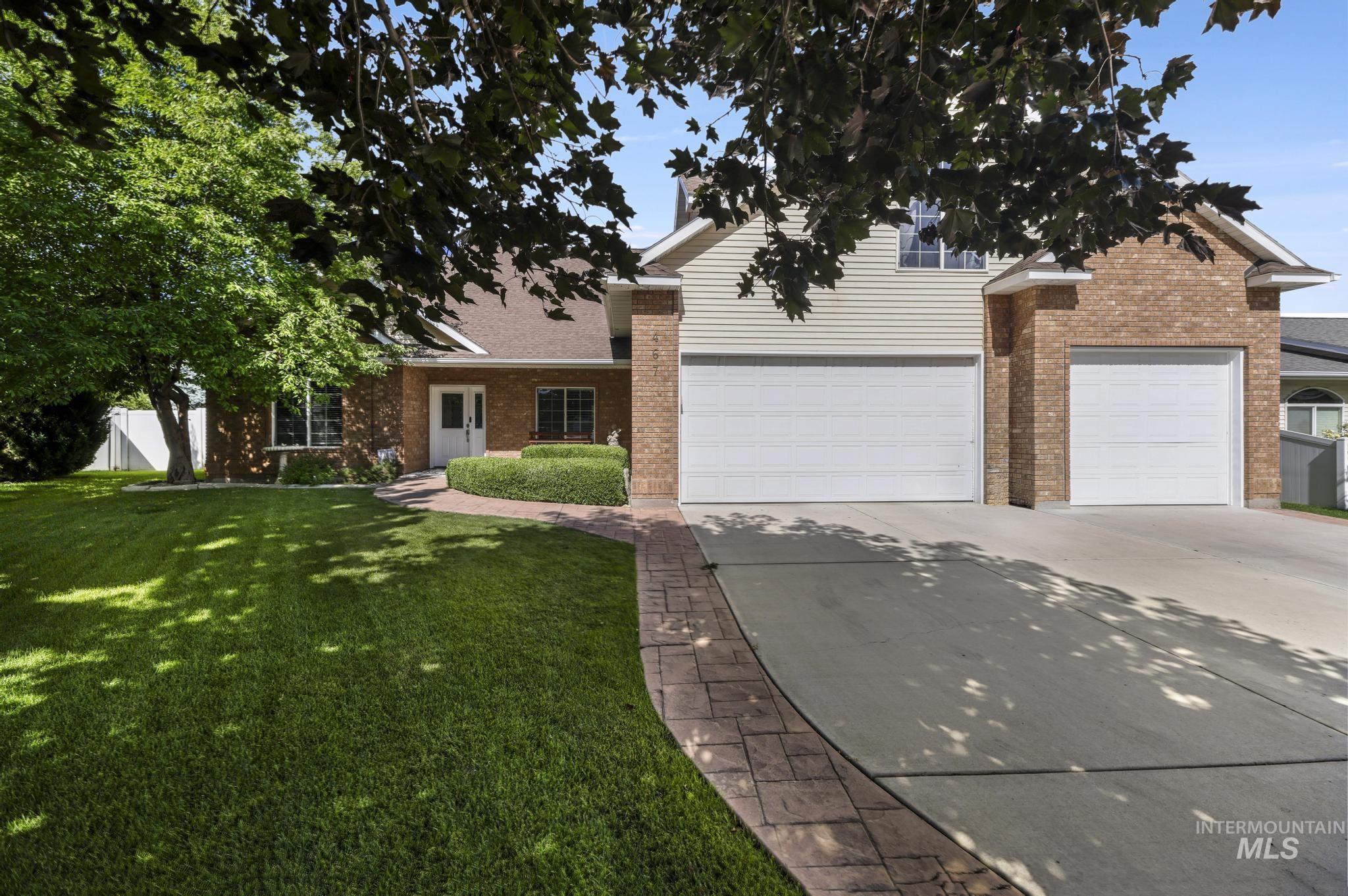 467 Wildrose Loop Property Photo 3