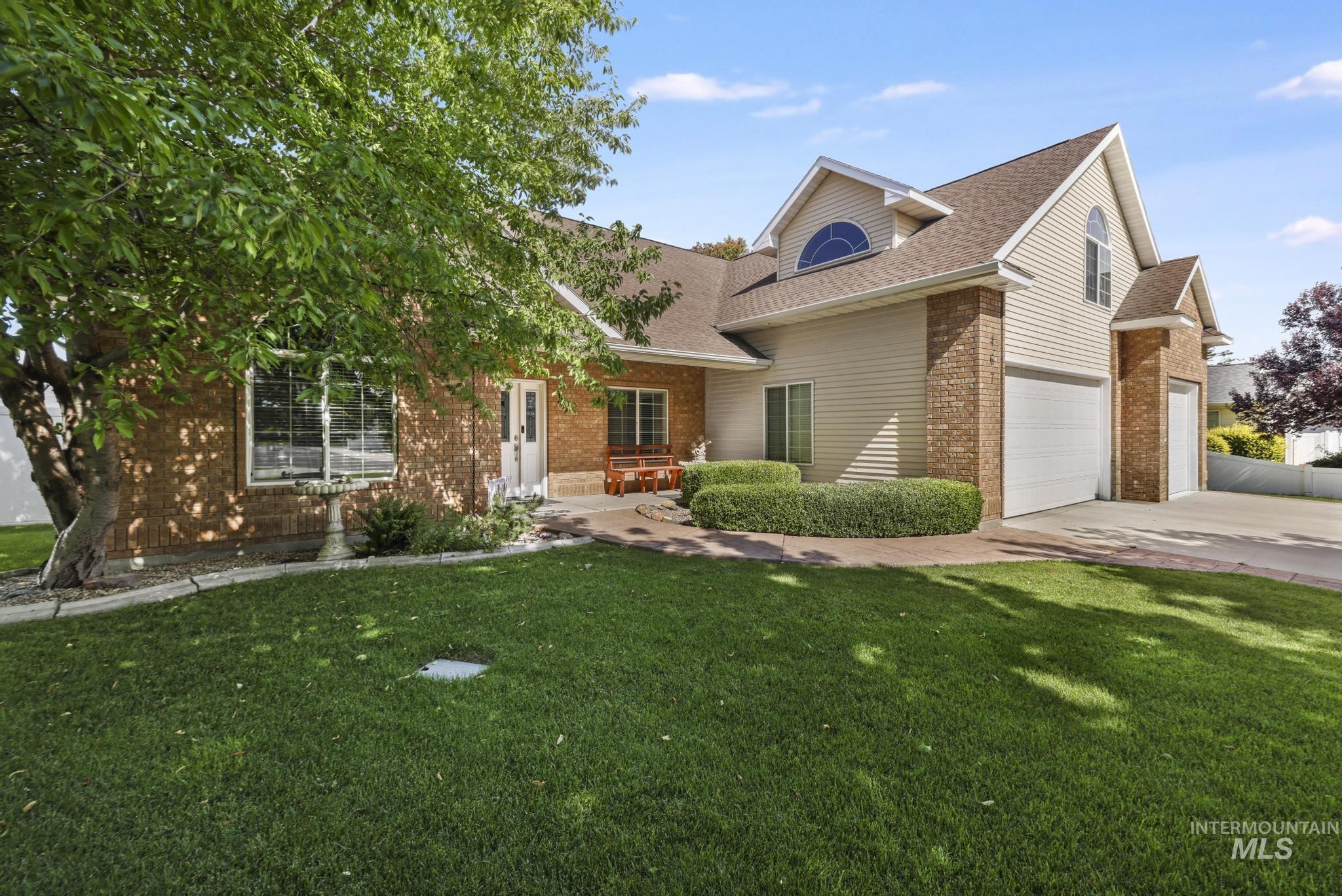 467 Wildrose Loop Property Photo 4