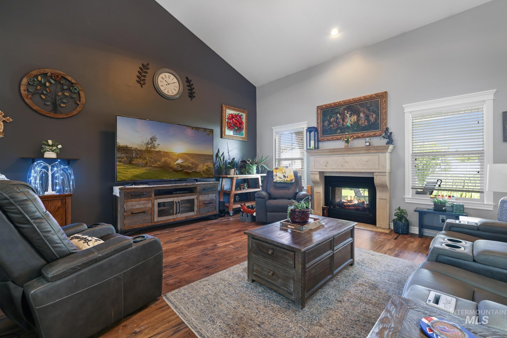 467 Wildrose Loop Property Photo 8