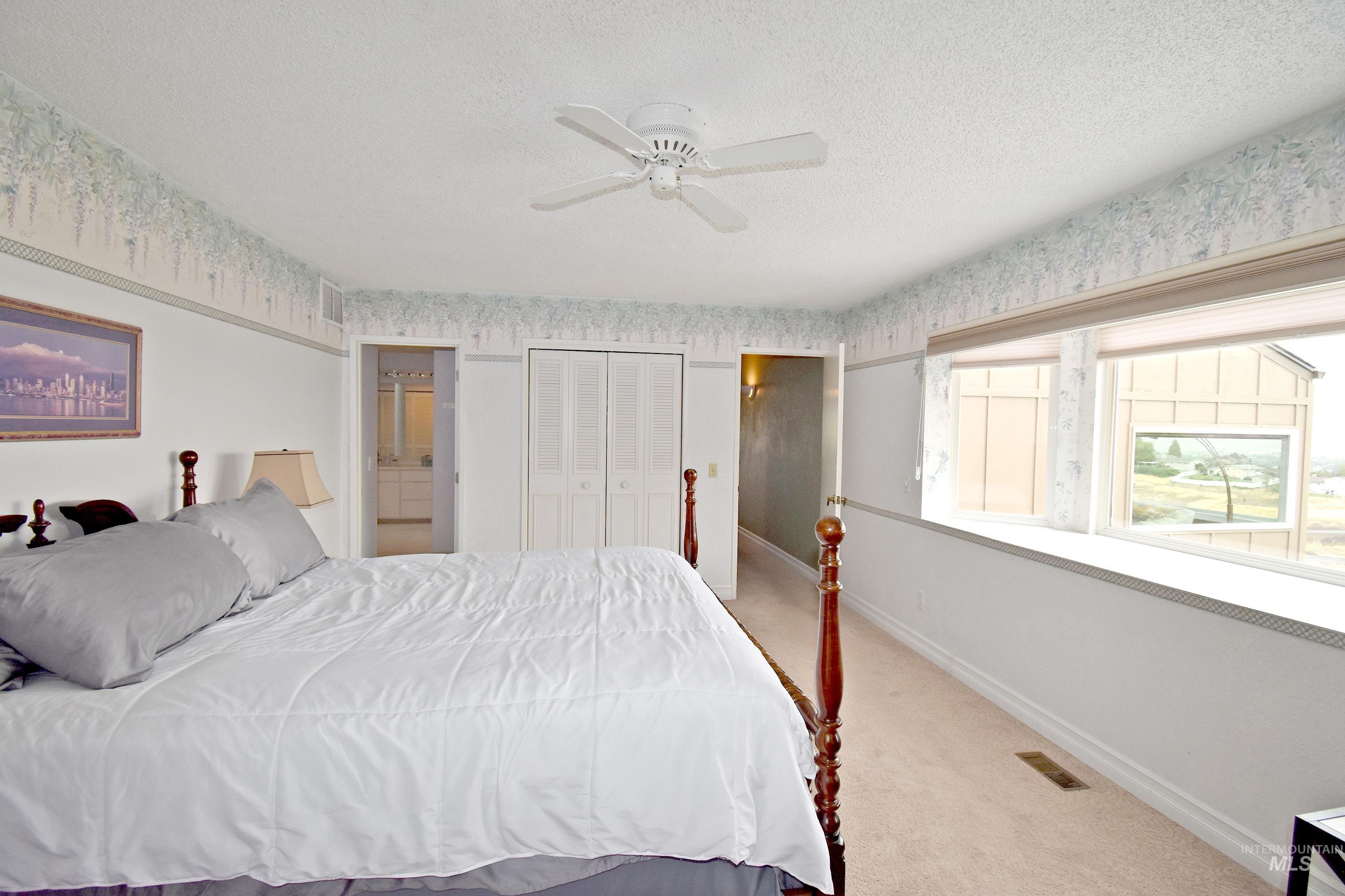 2618 Grandview Drive Property Photo 19