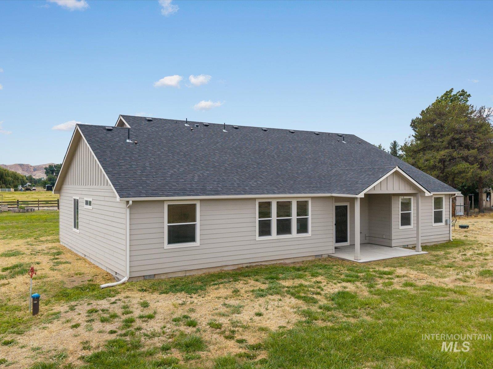 1900 Thomas Ln Property Photo 40