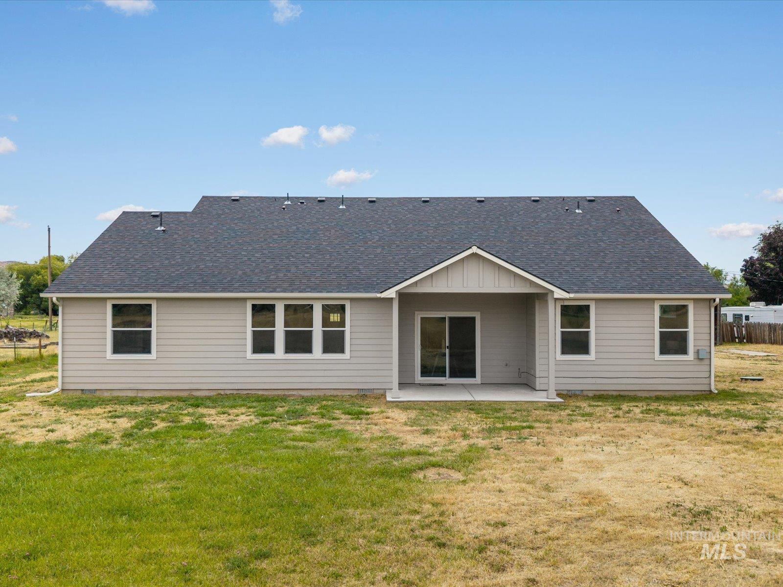 1900 Thomas Ln Property Photo 41