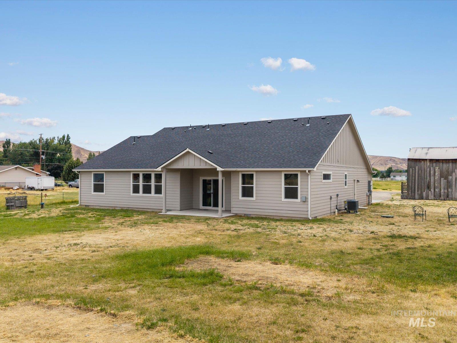 1900 Thomas Ln Property Photo 42