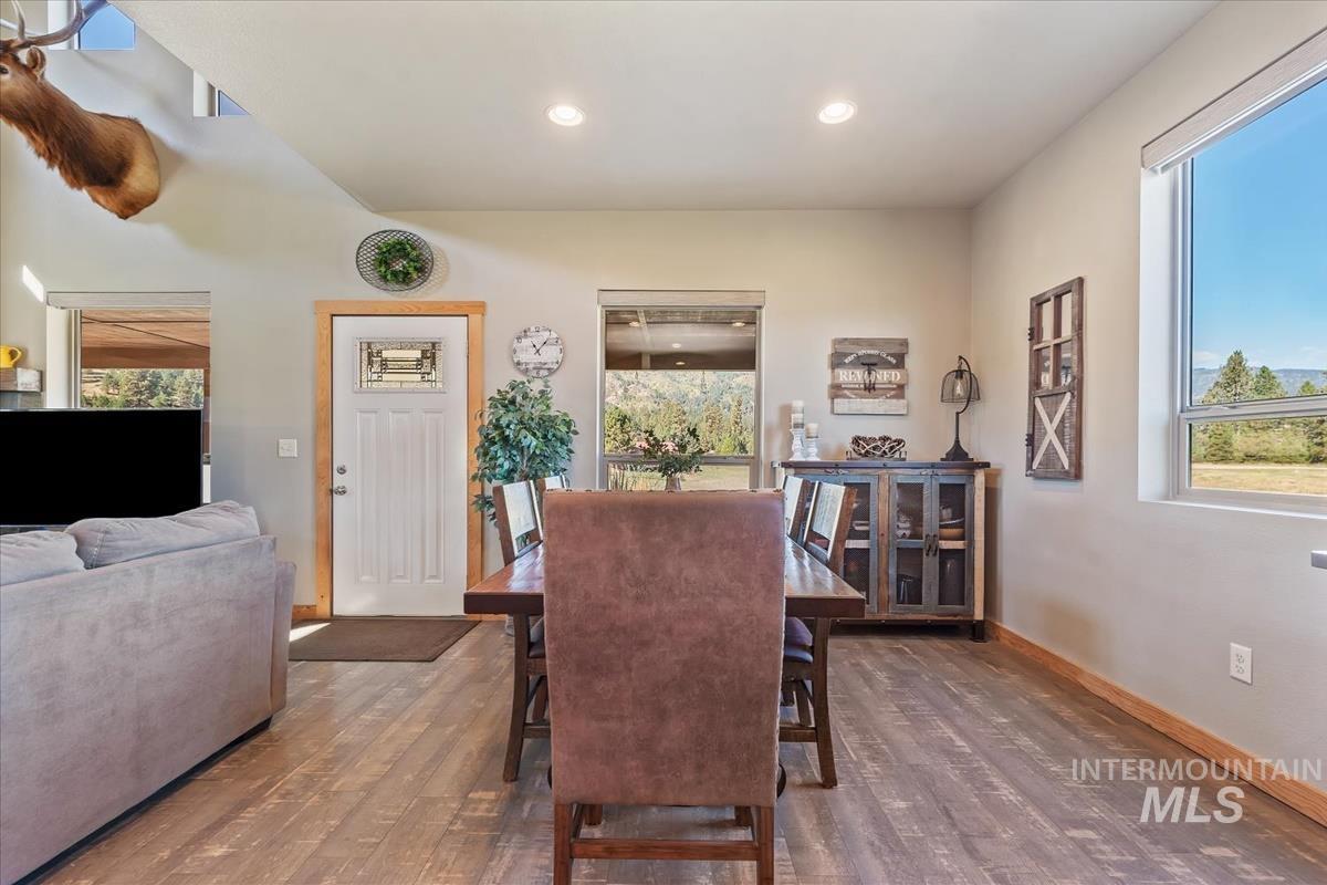 34 Crosstimber Loop Property Photo 18