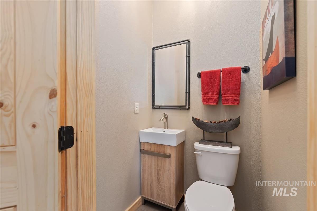 34 Crosstimber Loop Property Photo 39