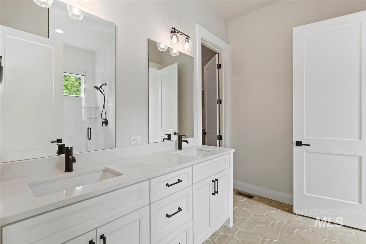 4629 N Collister Dr Property Photo 26
