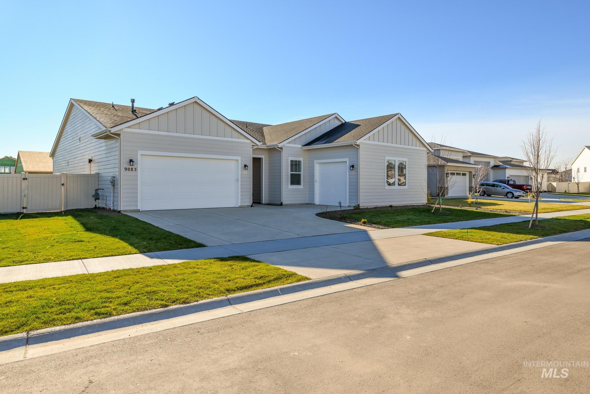 14893 Boatwatch Dr Property Photo 1