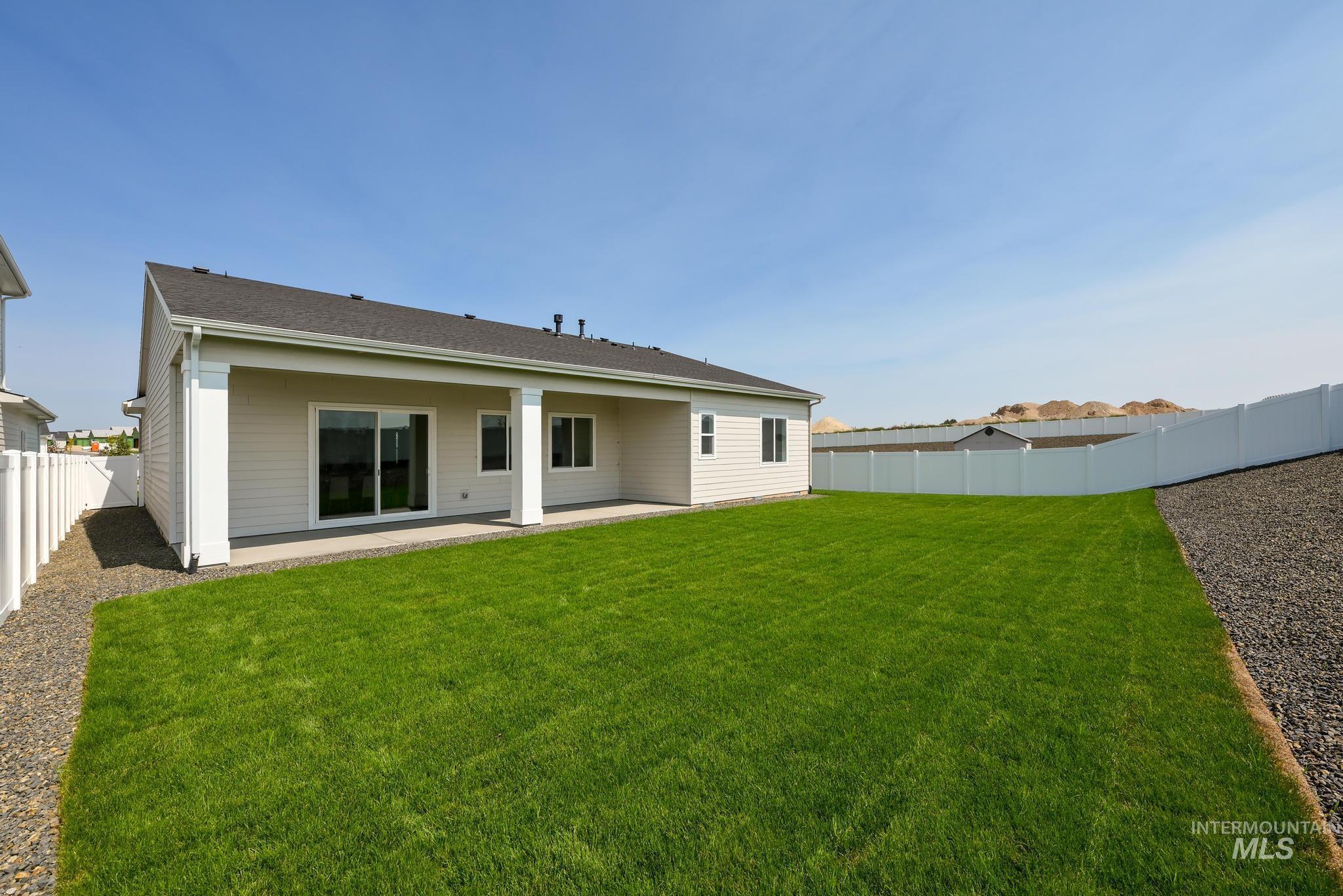 15327 Sparrow Nest Ave Property Photo 12