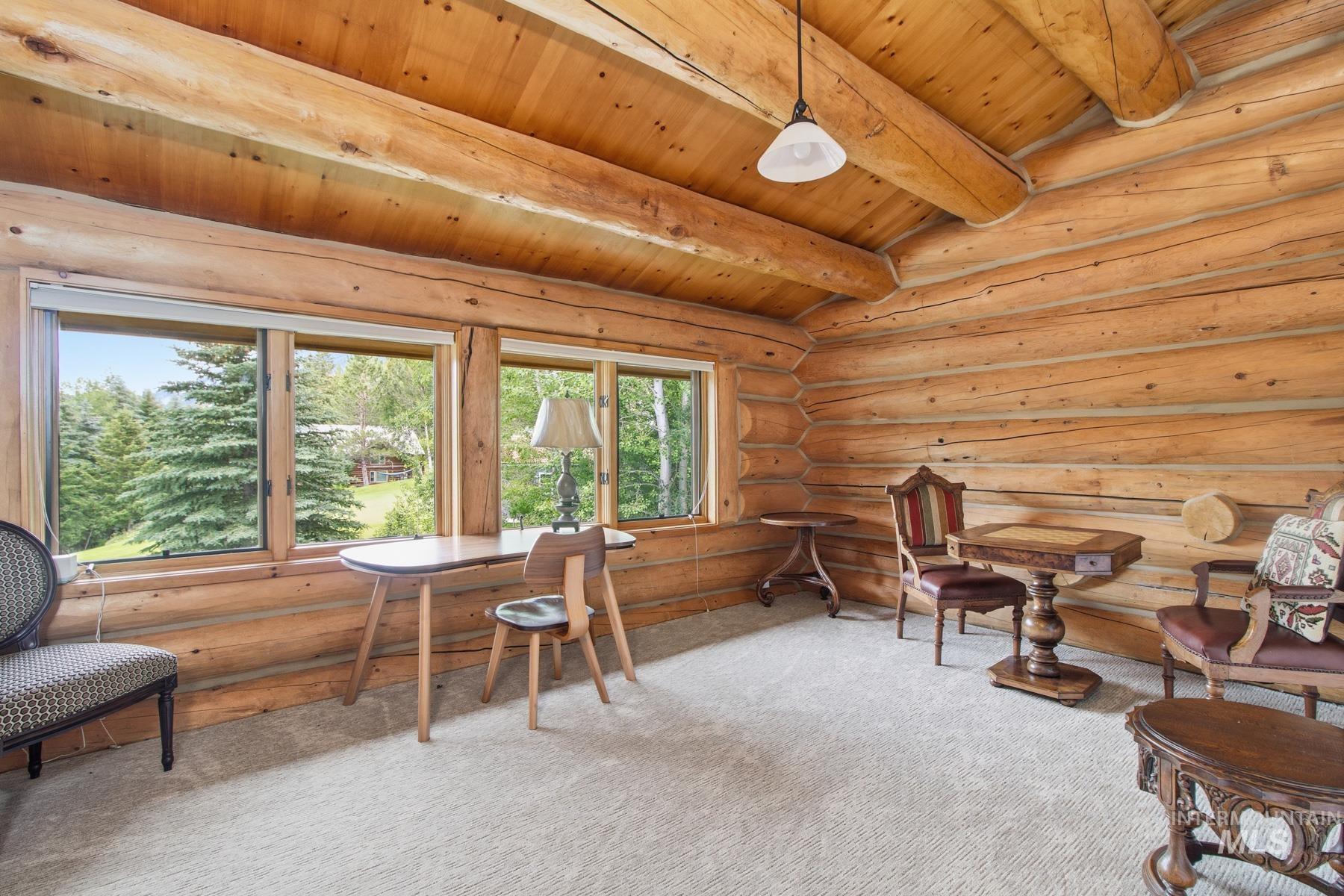 246 Timberline Road Property Photo 11