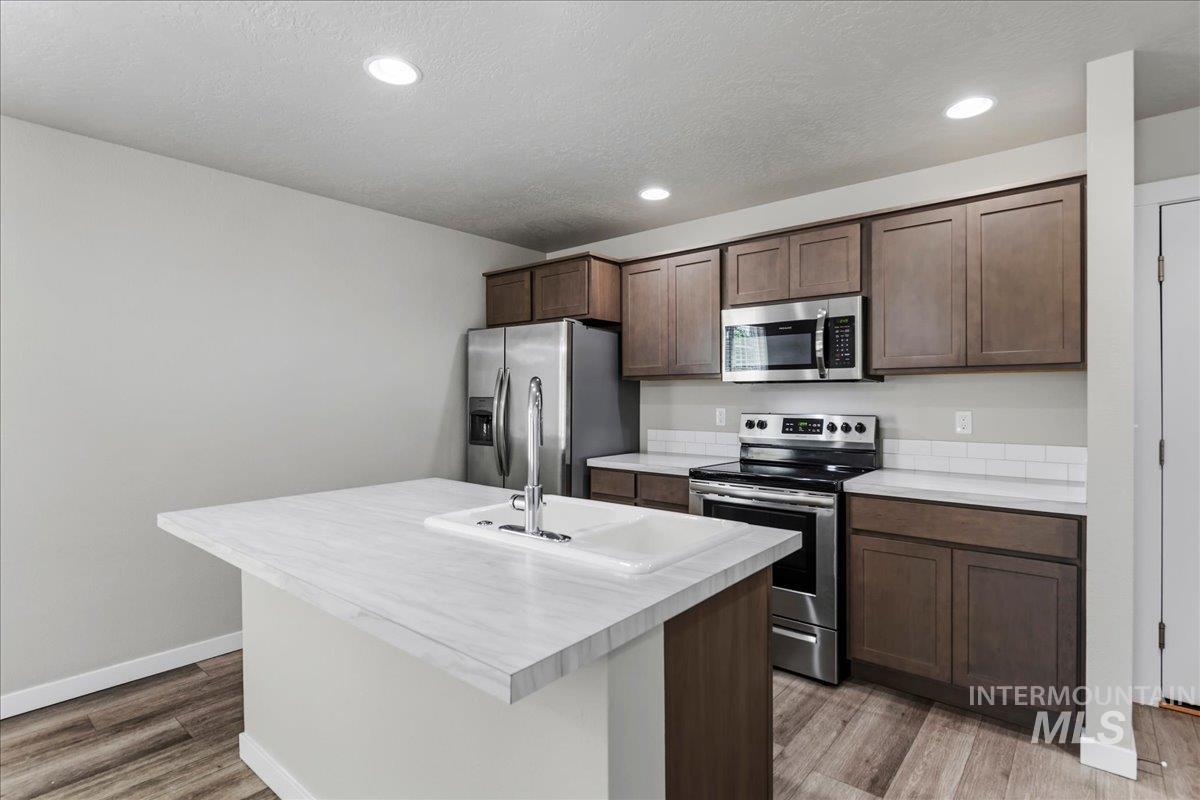 2472 E Blue Tick St Property Photo 8